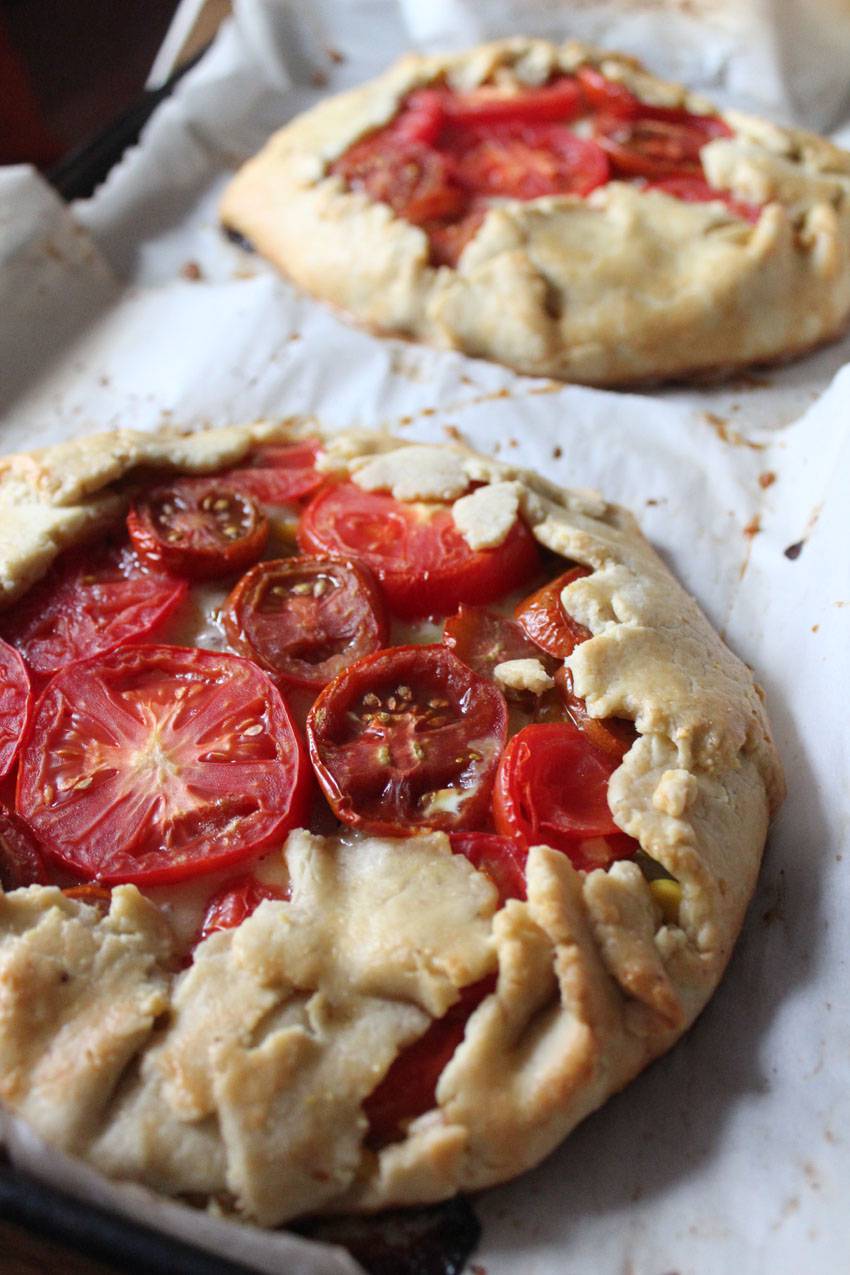 Indigenous Peoples Day: Tomato and Corn Crostata | Runaway Apricot
