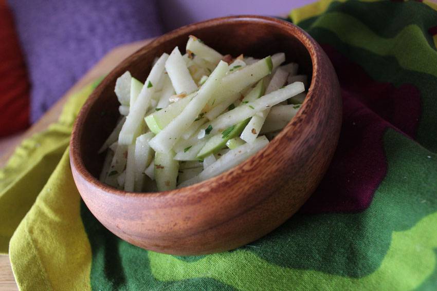 Kohlrabi and Apple Salad with Manchego and Walnuts // Runaway Apricot