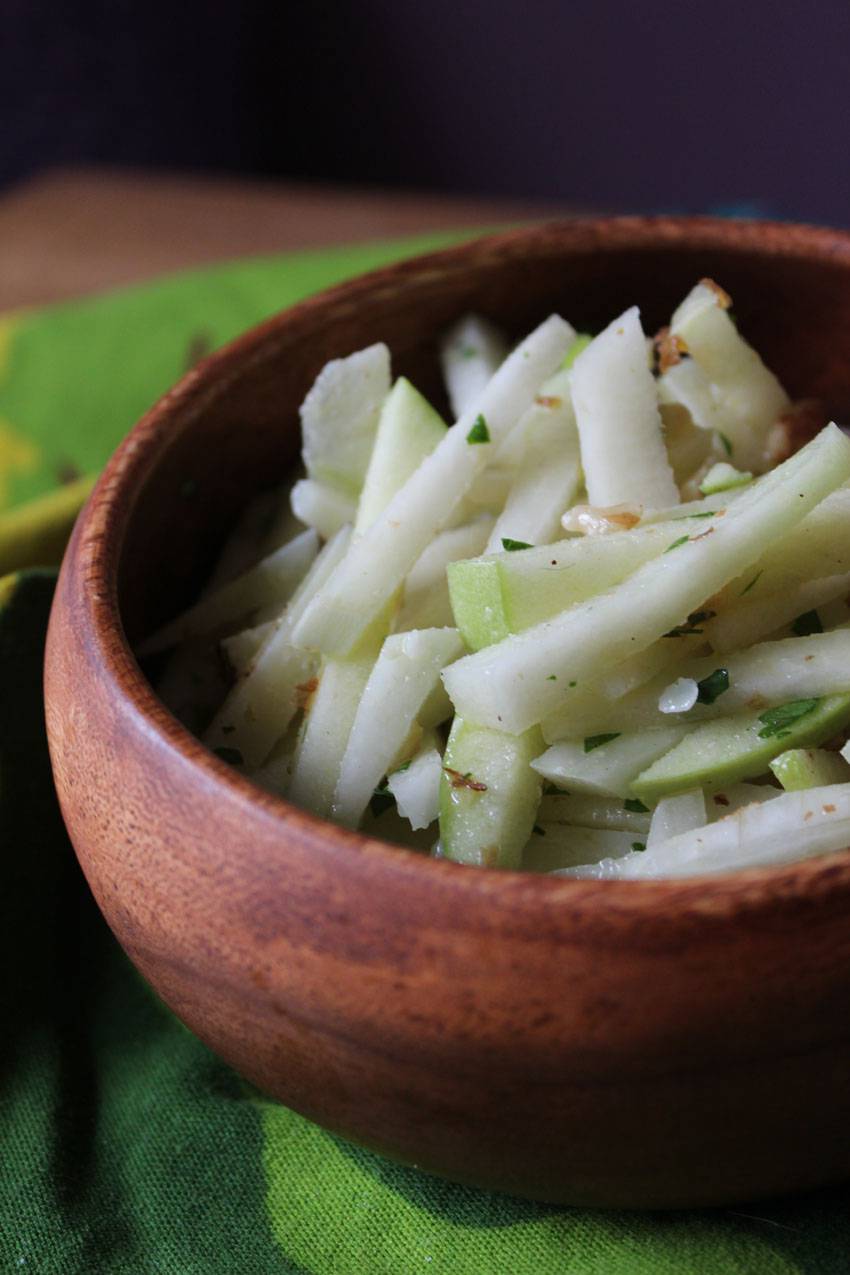 Kohlrabi and Apple Salad with Manchego and Walnuts // Runaway Apricot