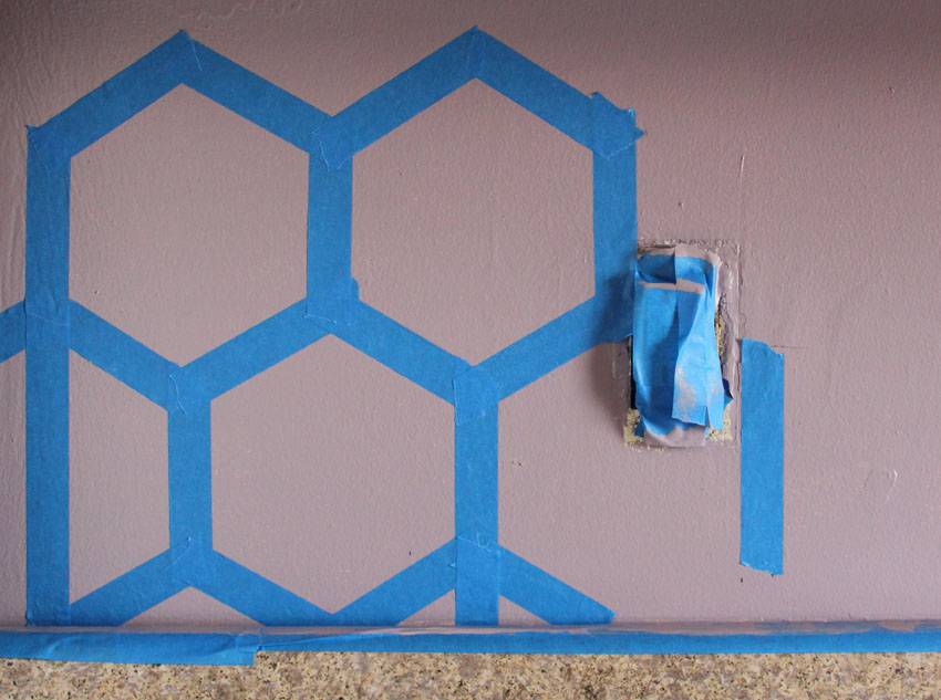 Easy DIY Geometric Tile Painted Kitchen Backsplash | Runaway Apricot