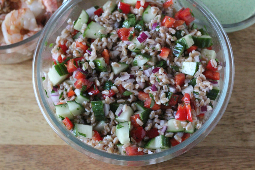 Farro Salad with Cucumber and Red Pepper - Super Healthy Meal Prep